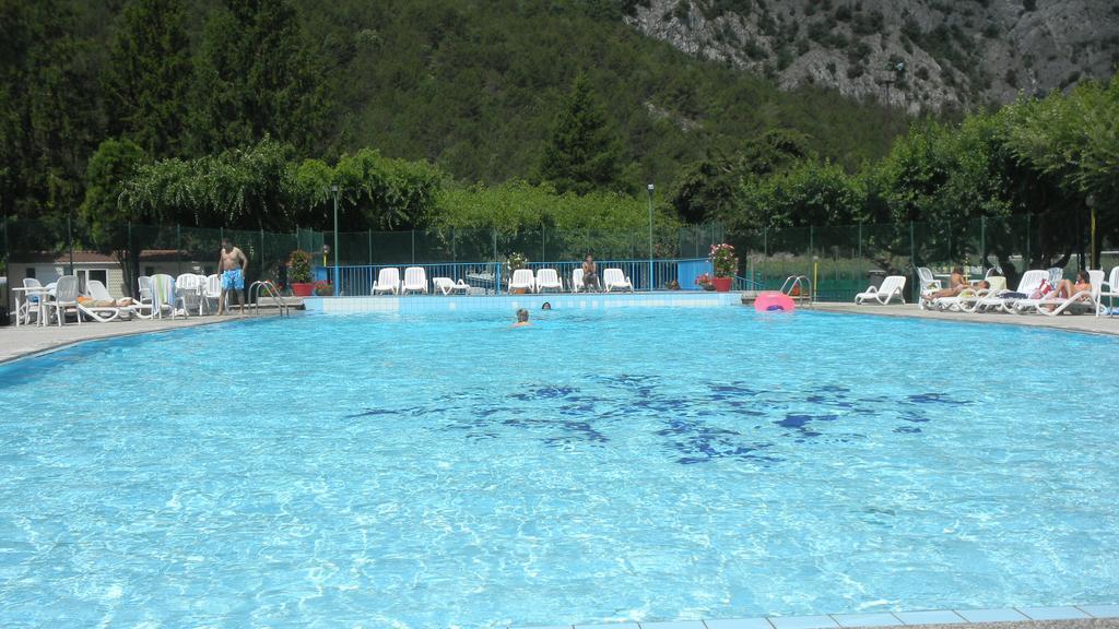 Camping Daino Hotell Pietramurata Exteriör bild