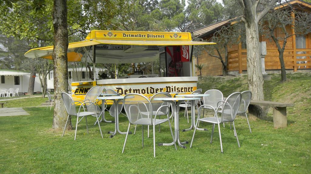Camping Daino Hotell Pietramurata Exteriör bild