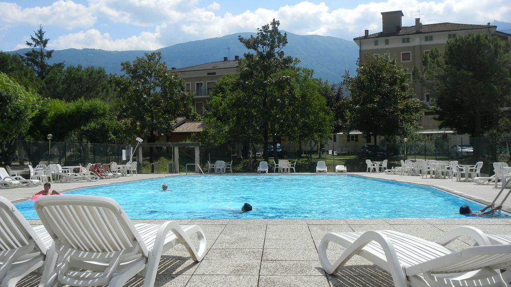Camping Daino Hotell Pietramurata Exteriör bild